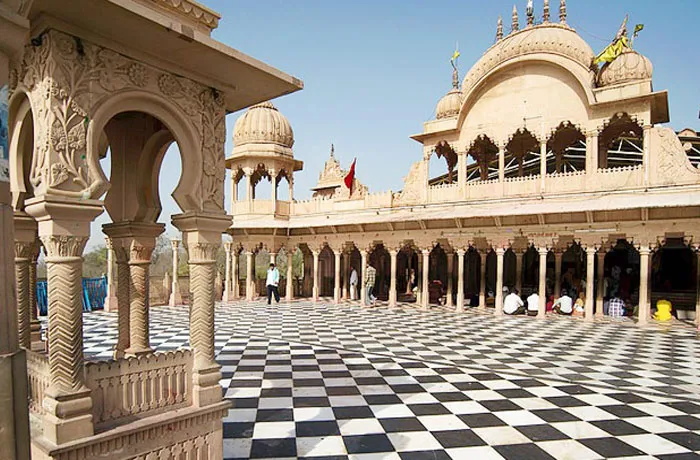 Shri Radha Rani Mandir